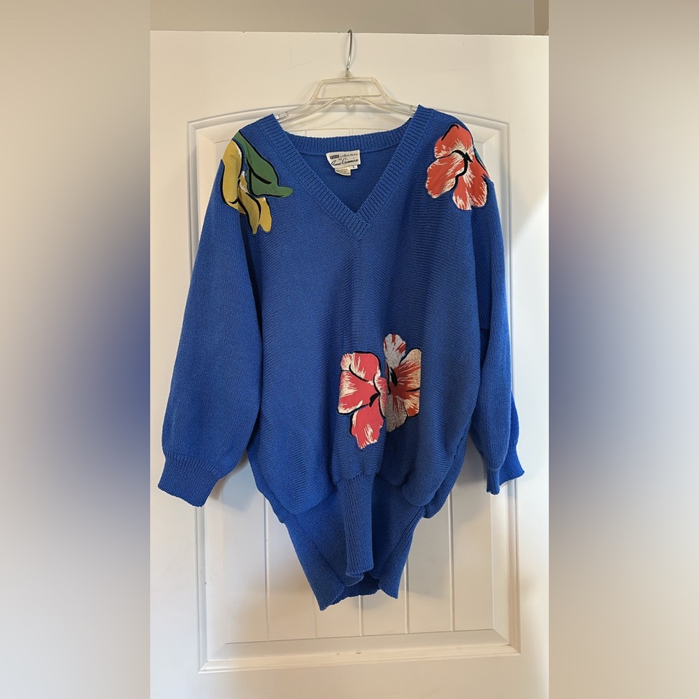 Vintage Blue Floral Women's Sweater